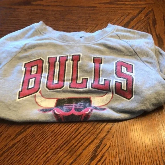 Chicago Bulls Vintage Windy City Sweat Shirt - Picture 6 of 6